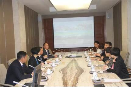 江蘇省委宣傳部在隆力奇調(diào)研國(guó)防教育工作