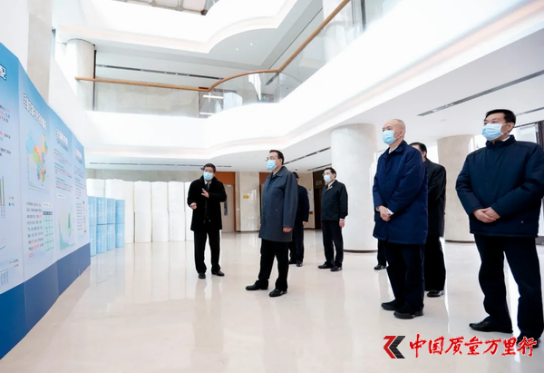 李克強考察口罩等醫療防控物資生產供應保障情況