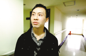 丈夫稱急救車上僅1人致搶救不力妻子流產