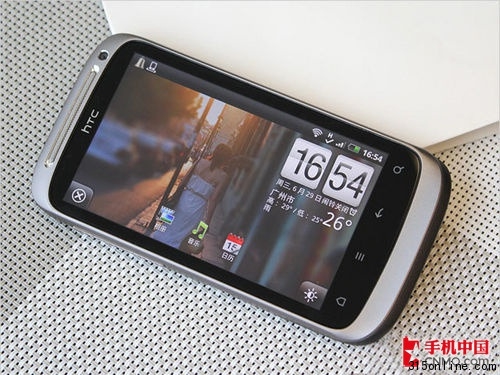 點(diǎn)圖查看下一頁 白色版iPhone4跌至3699元盤點(diǎn)近期降價智能機(jī)(8)