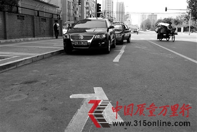 網(wǎng)曝京路邊黑停車場成本不足千元 一天就回本