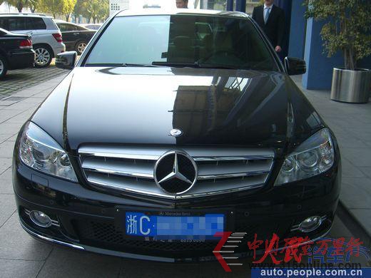 項(xiàng)先生的奔馳C200 CGI 時(shí)尚型轎車 項(xiàng)先生的奔馳C200 CGI 時(shí)尚型轎車