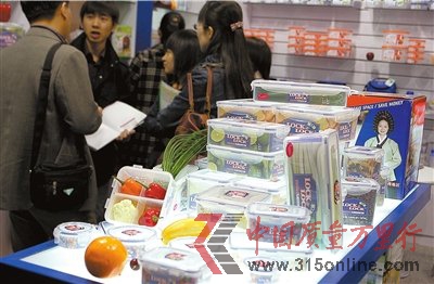 塑料餐盒最好一年一換