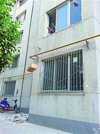 旅客就托運(yùn)茅臺(tái)碎裂提質(zhì)疑:南航物品托運(yùn)究竟多野蠻?