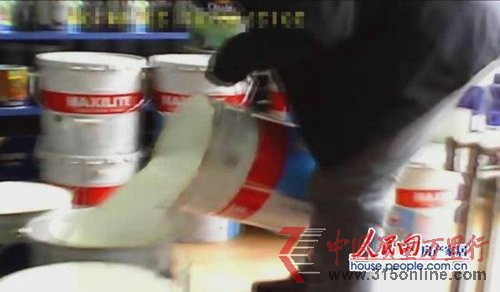 多樂士專賣店再曝售假 六次聲明成公眾笑柄